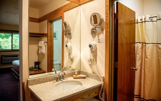 Spring Valley Inn in Spring Green, WI