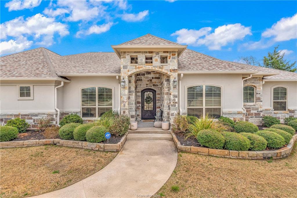 Megan Bock, Broker & Gabe Bock, REALTOR | Bock Realty Group-REAL in College Station, TX (3)