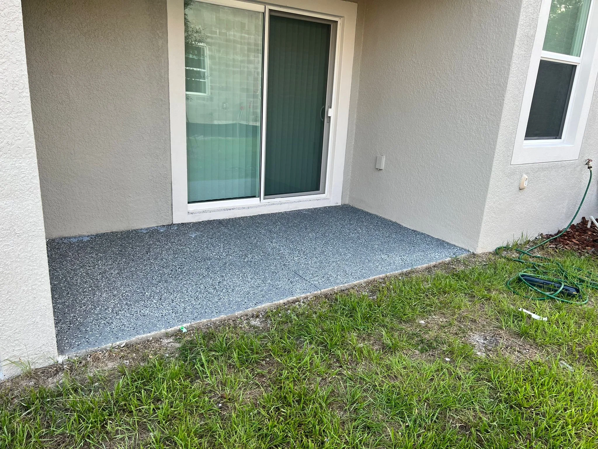 Dual Stone Epoxy Floor in Winter Garden, FL (5)
