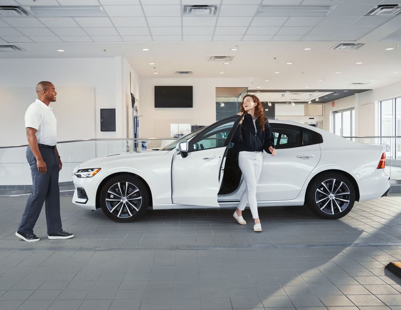 Bomnin Volvo Cars Dadeland in Miami, FL