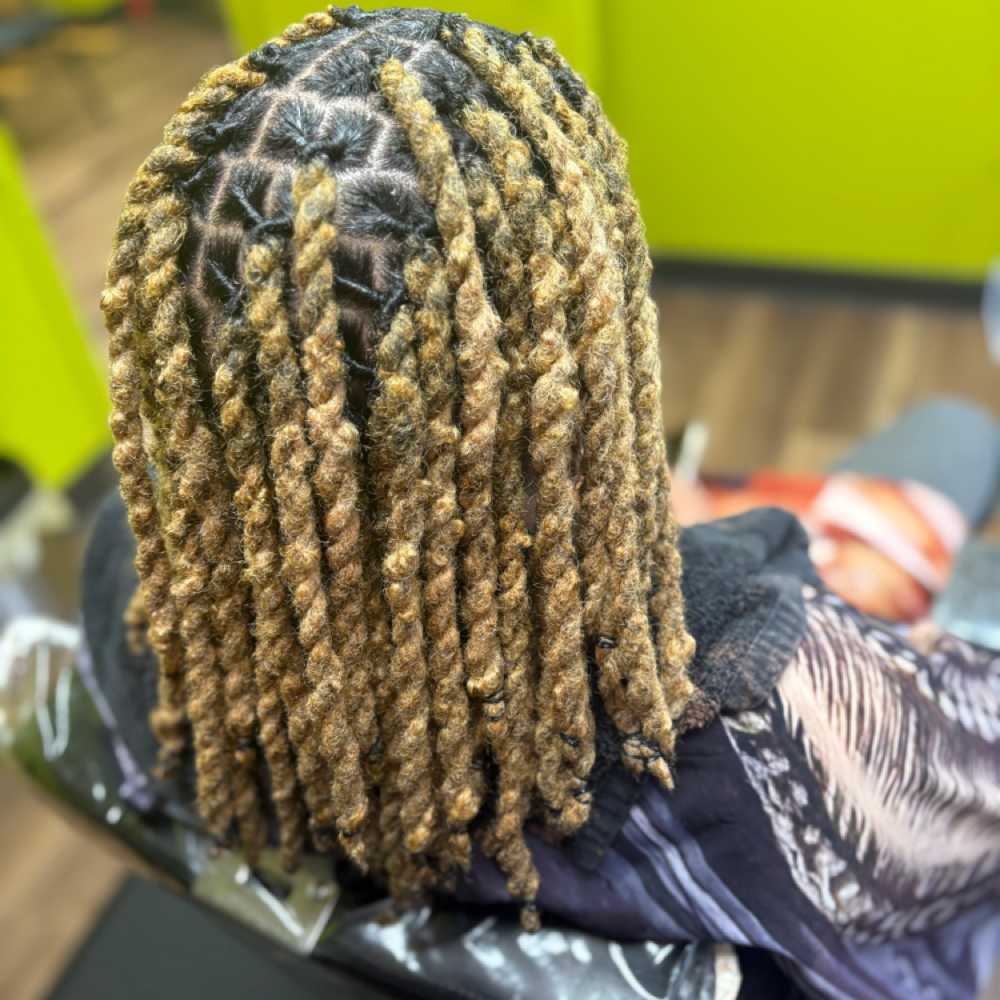 LuxuryCrowns Hair Studio in Monroeville, PA
