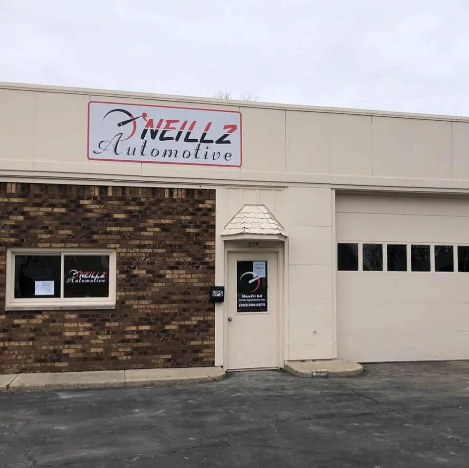 O'Neillz Automotive in Walworth, WI (2)