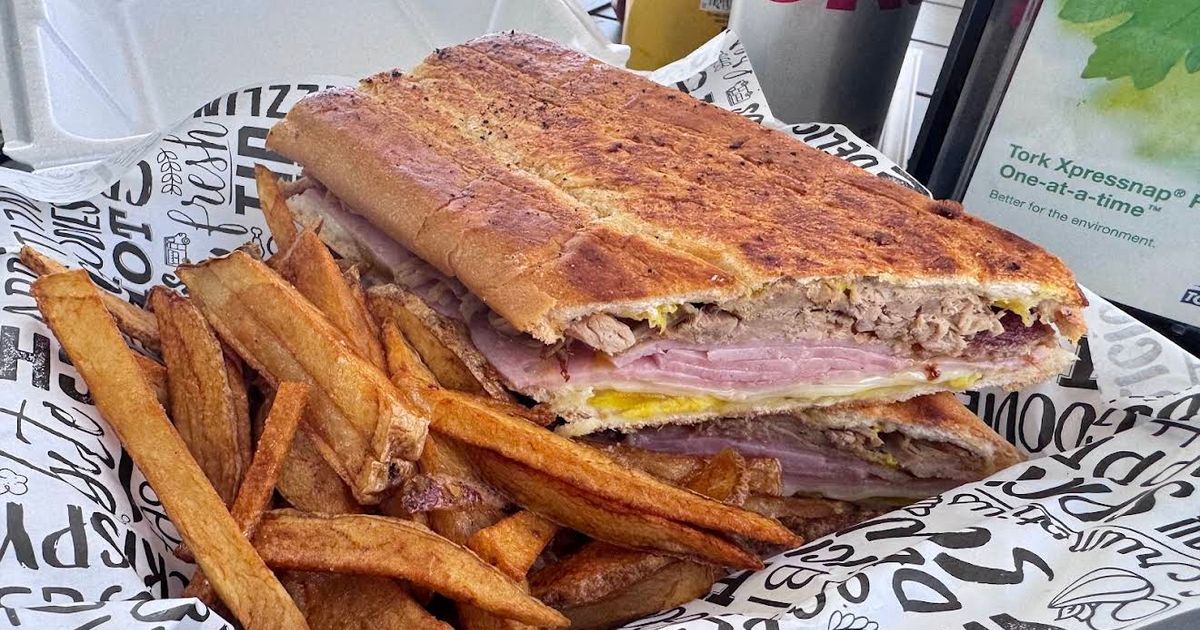 Eve La Cubanita in Melbourne, FL