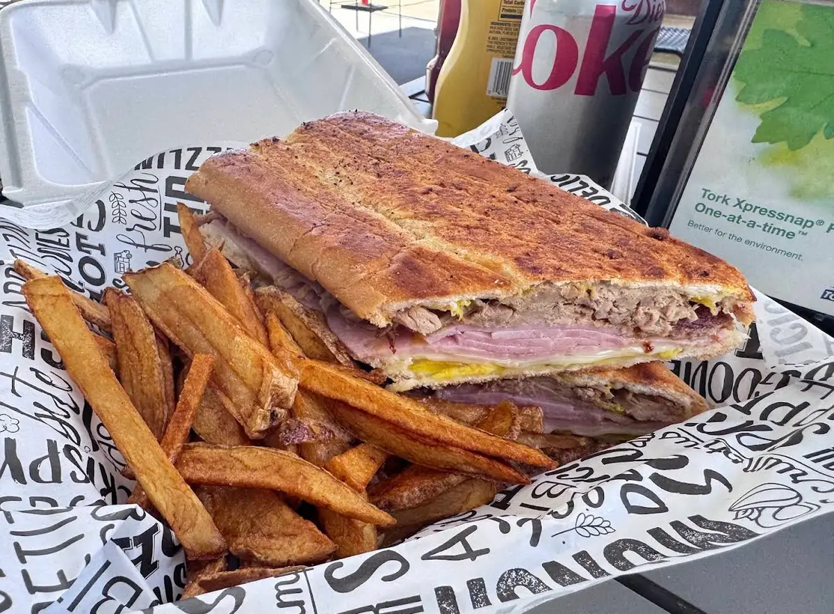 Eve La Cubanita in Melbourne, FL (2)