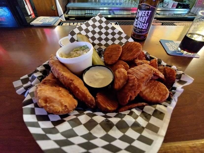 Moores Bar & Restaurant in Greencastle, IN (5)