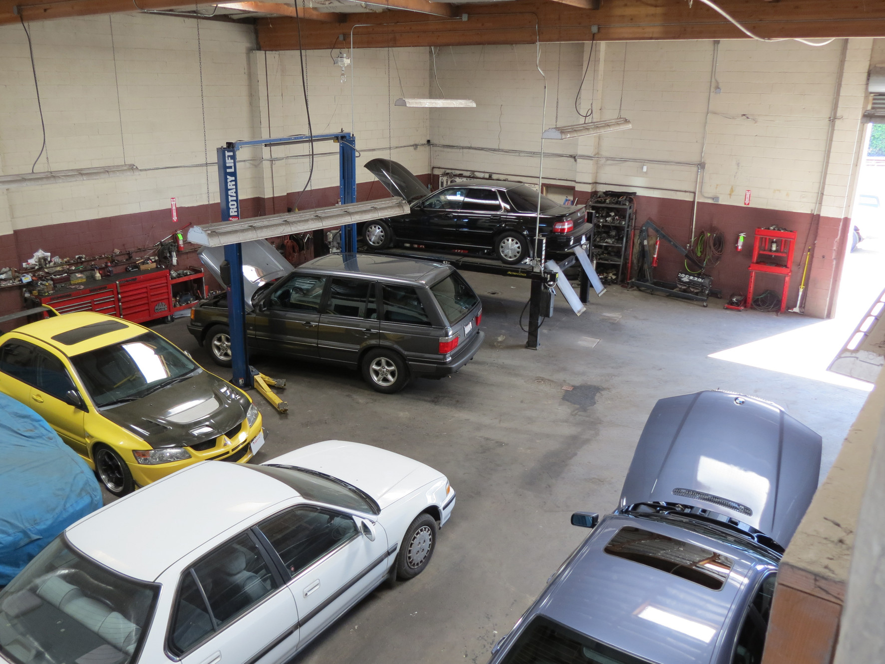 California Auto Works LLC in Redwood City, CA