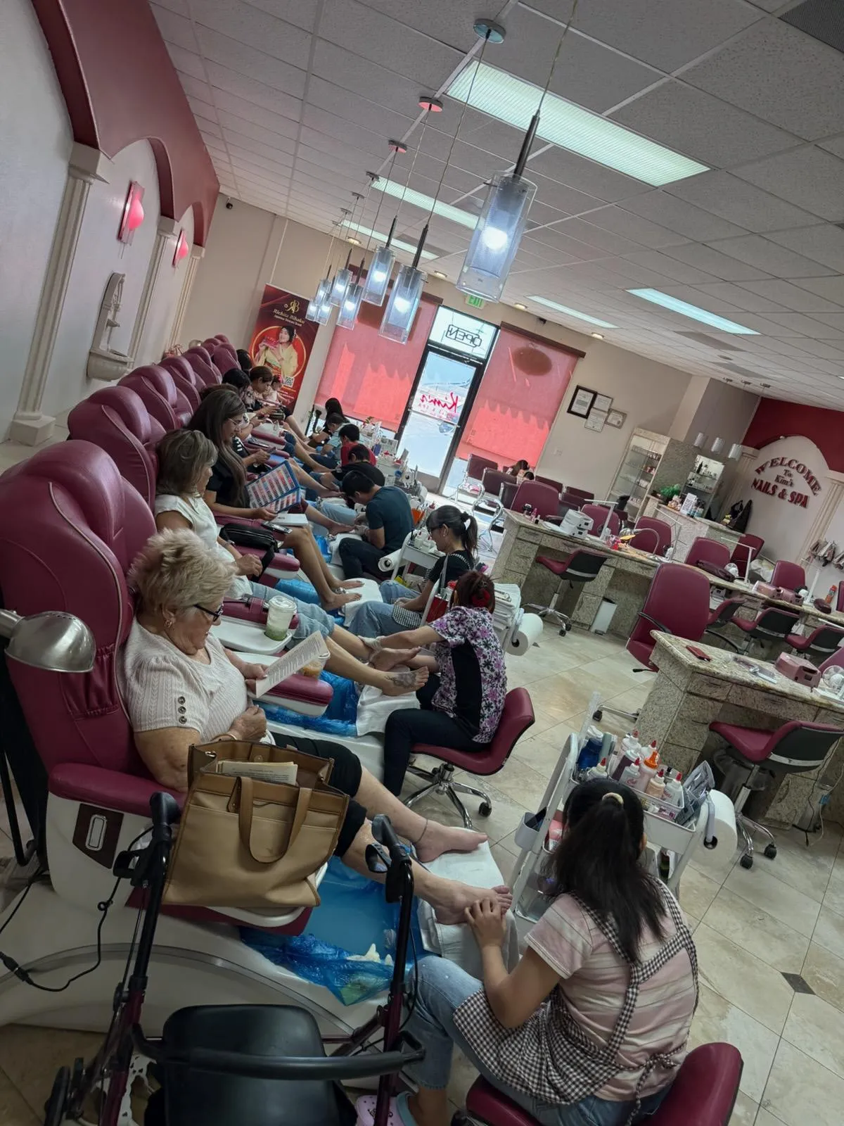 Kim’s Nails & Spa in El Centro, CA (2)