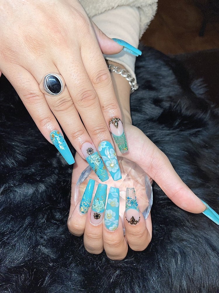 Kim’s Nails & Spa in El Centro, CA (3)