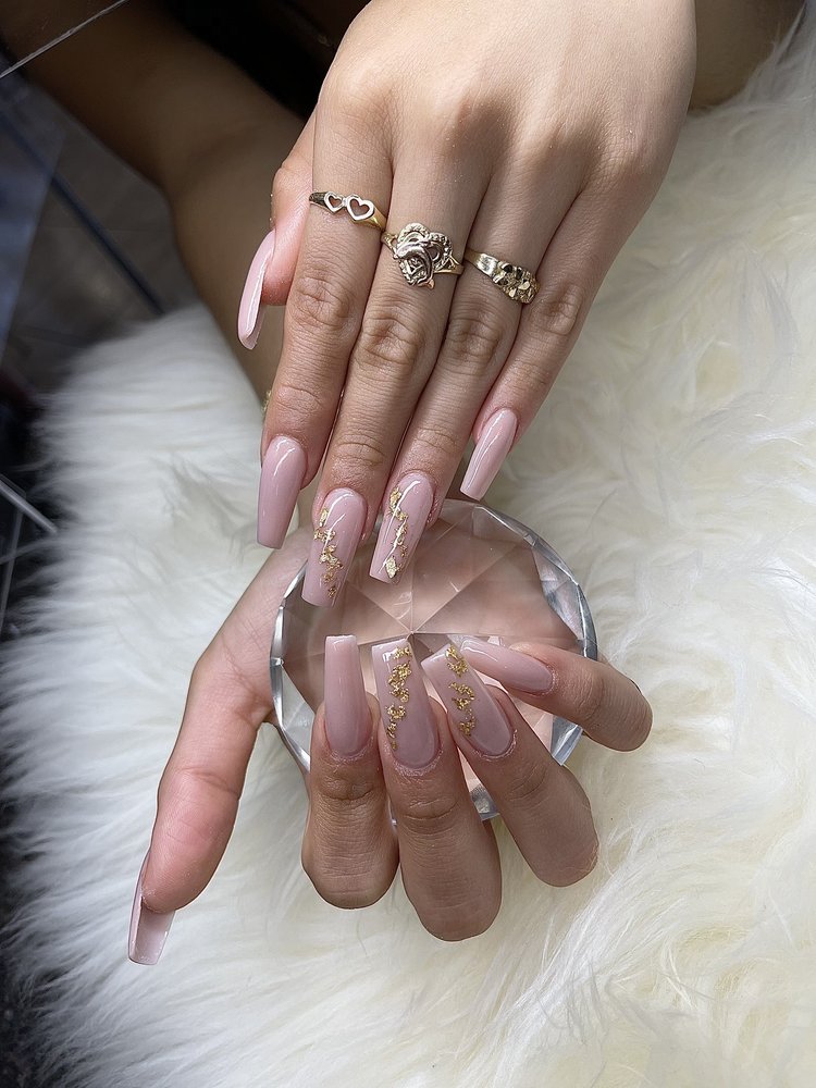 Kim’s Nails & Spa in El Centro, CA (4)