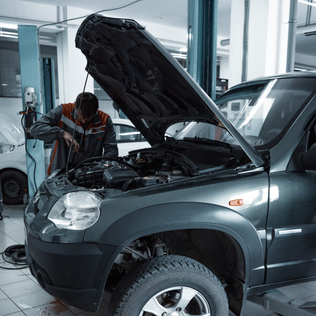 Reffitt's Garage & Towing Service, Auto Body Repair, LLC in Hamilton, OH (3)