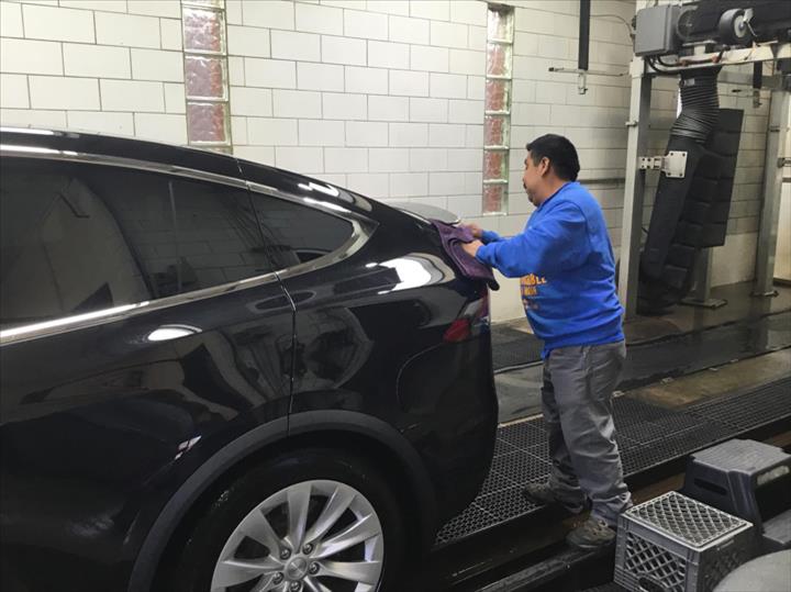 Untouchable Auto Wash Ltd in Elmhurst, IL (5)