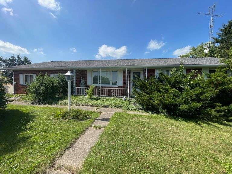 United Edge Real Estate & Auction Co., LLC in Edgerton, OH (2)