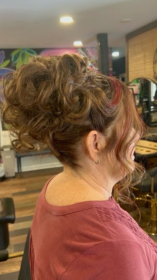 Avon Beauty Salon in Avon, IN (6)