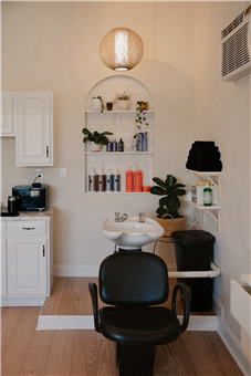 Peach Blossom Hair Co. in Christiansburg, VA (3)