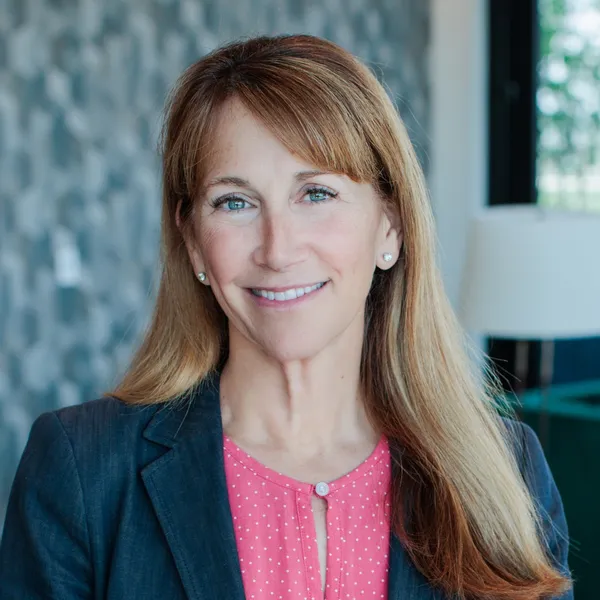 Lisa Resch, Compass in Chevy Chase, MD (3)