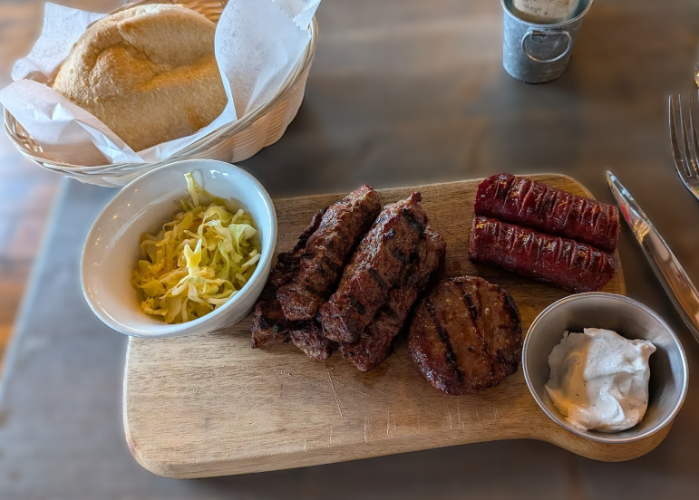 Dodona Cafe in Cliffside Park, NJ (5)