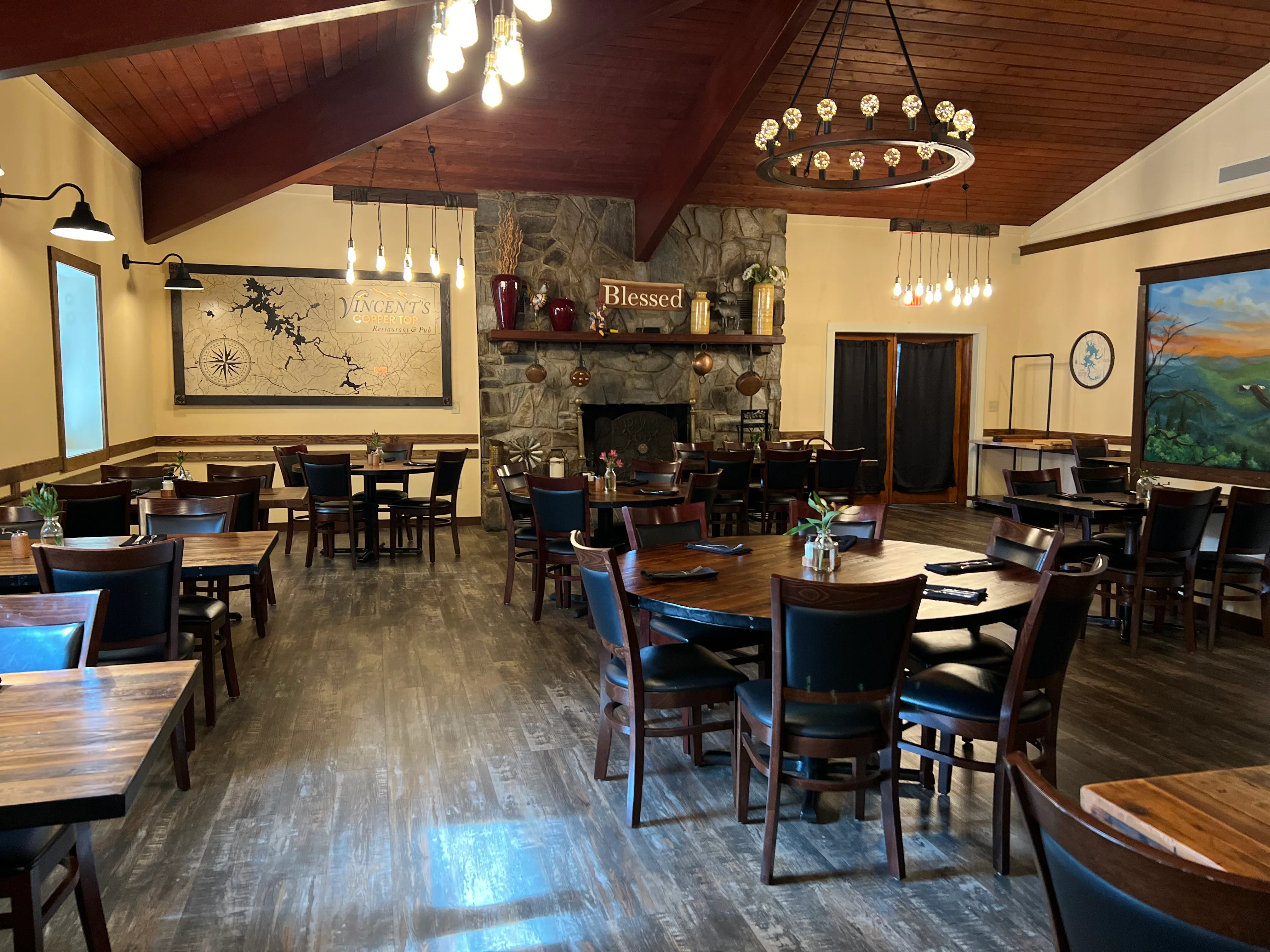 Vincent's Coppertop Restaurant & Pub in Blairsville, GA (2)