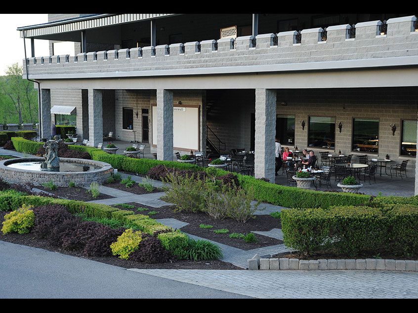 Shakespeare's Restaurant & Pub in Ellwood City, PA (2)