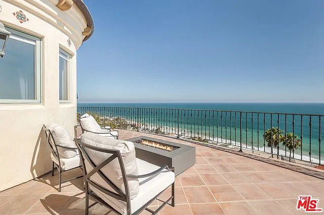 Bianca Realtor in Malibu, CA (5)