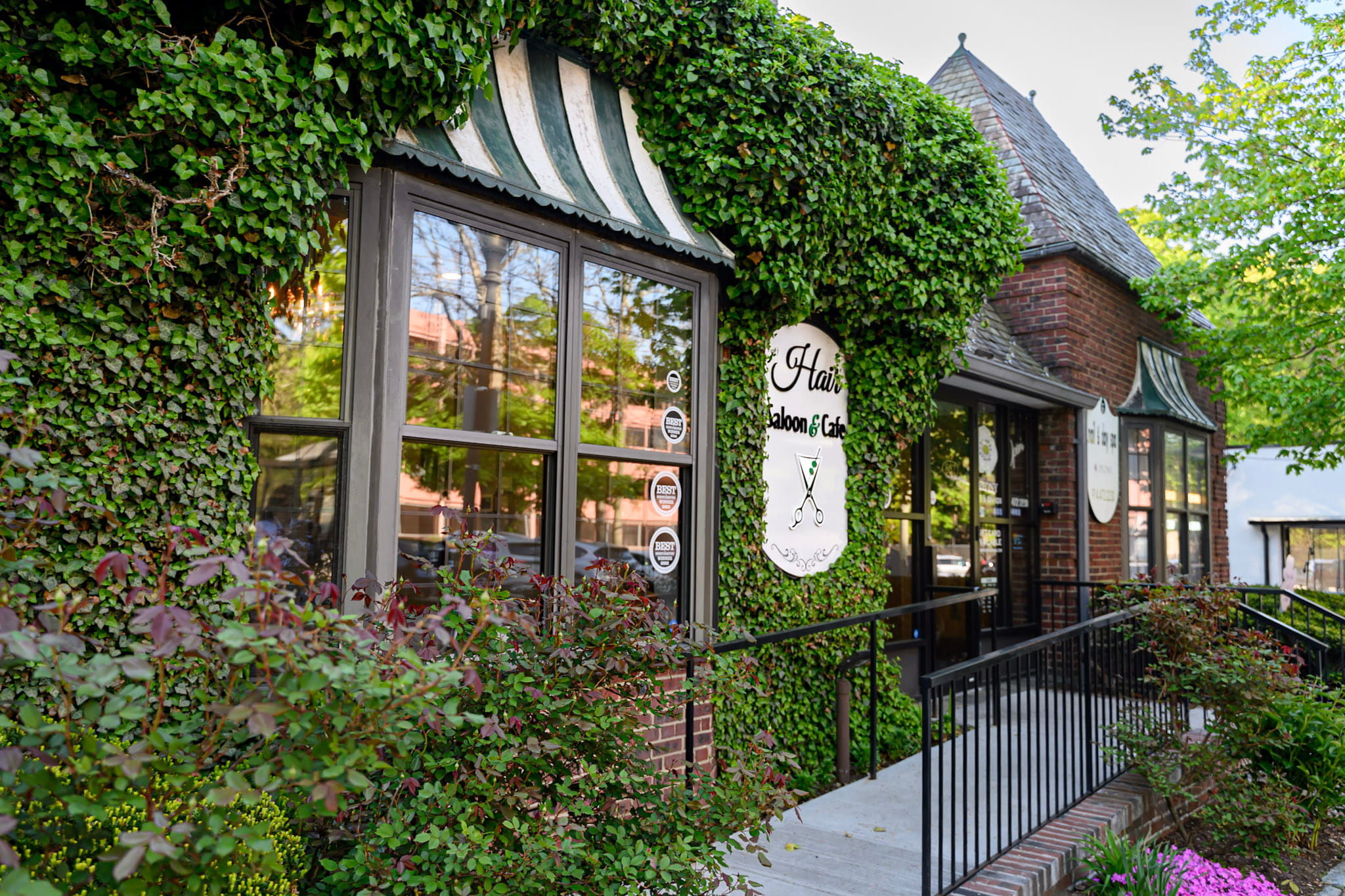 Hair Saloon & Cafe in Scarsdale, NY (3)