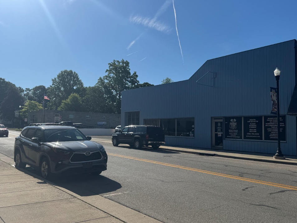 Newnum & Sons Garage in Covington, IN (2)