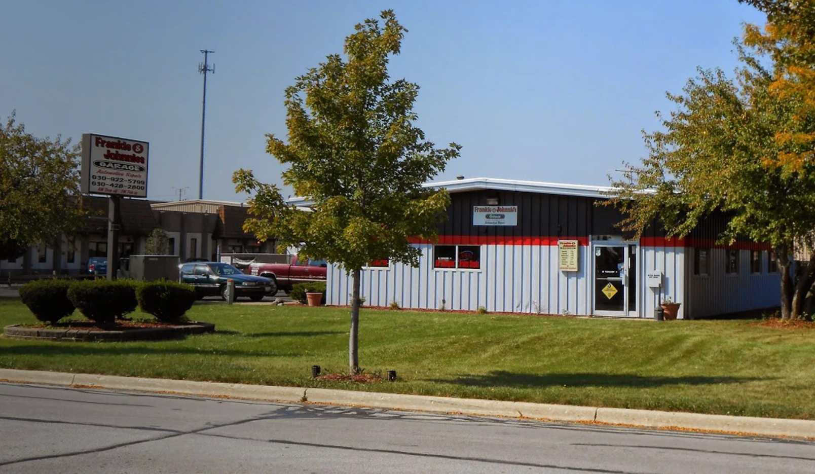 Frankie & Johnnie's Garage in Naperville, IL