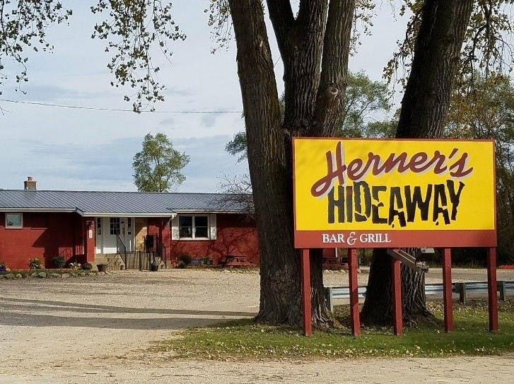 Herner's Hideaway in Genoa City, WI (5)