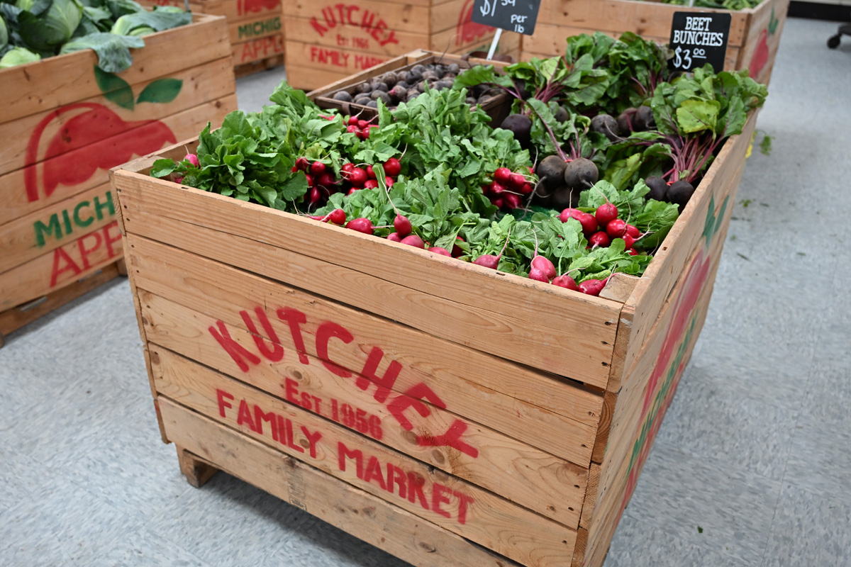 Kutchey Family Market in Warren, MI (5)