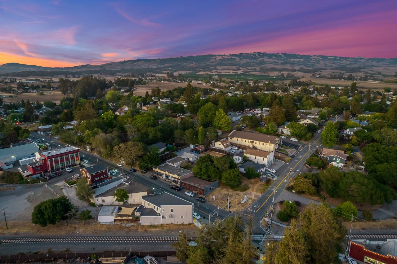 Taylor Real Estate Team in Petaluma, CA (5)