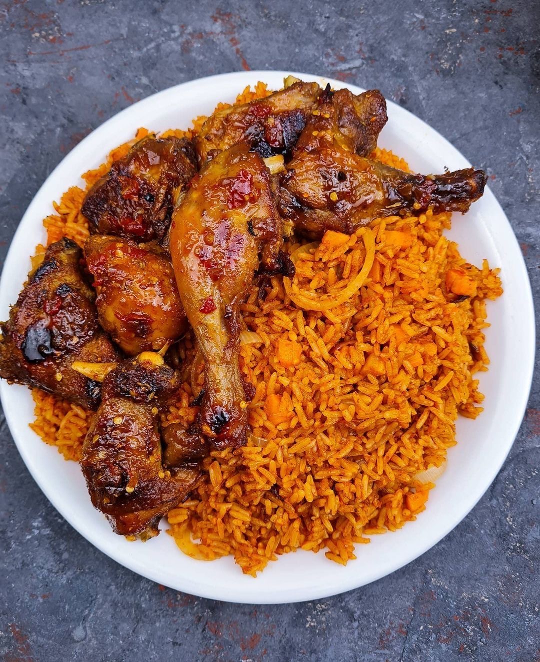 Kemola Restaurant in Milwaukee, WI (3)