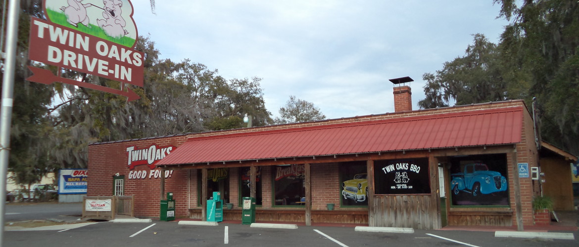 Twin Oaks BBQ in Brunswick, GA