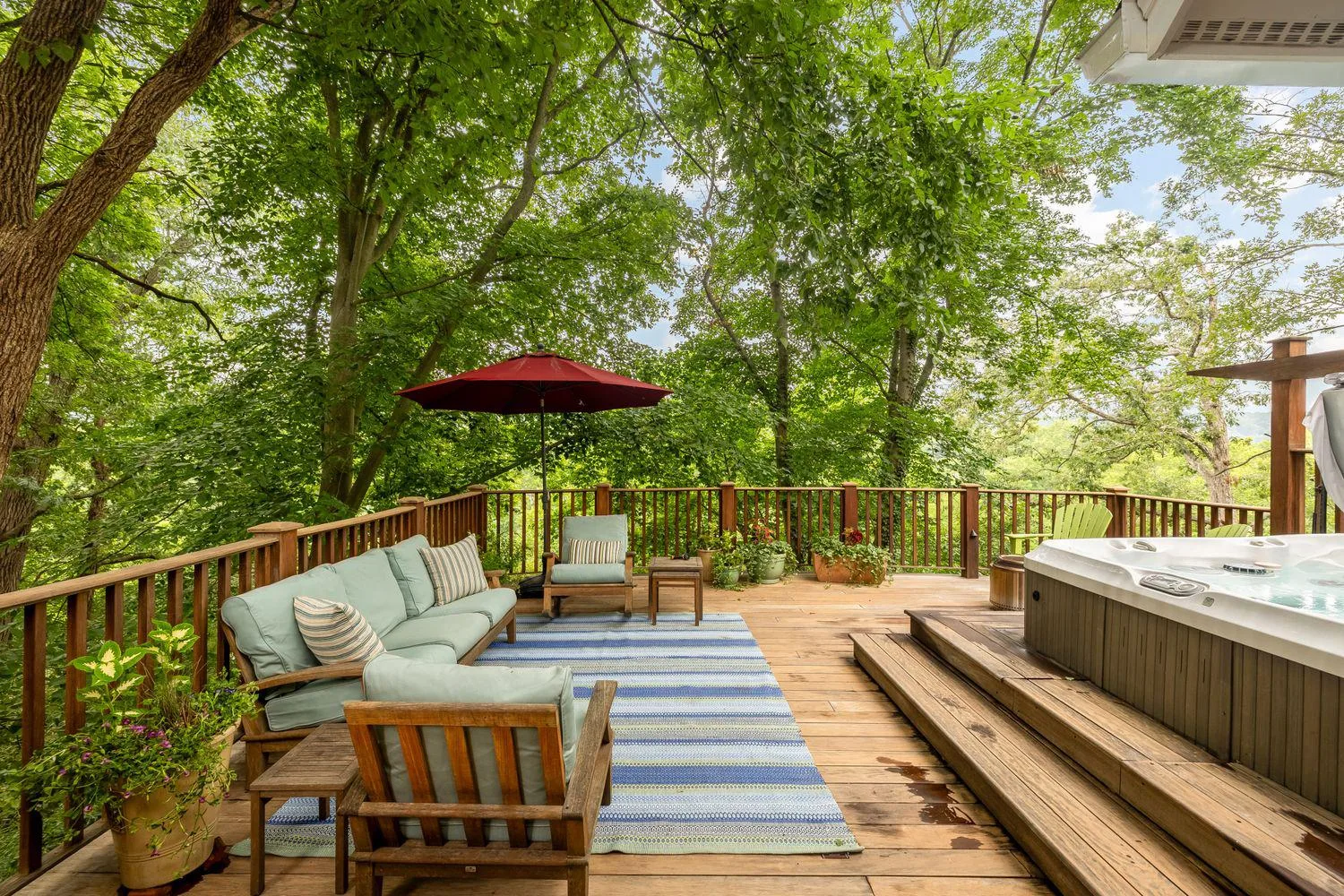 Jenn Smira & Co. at Compass Real Estate in Washington, DC
