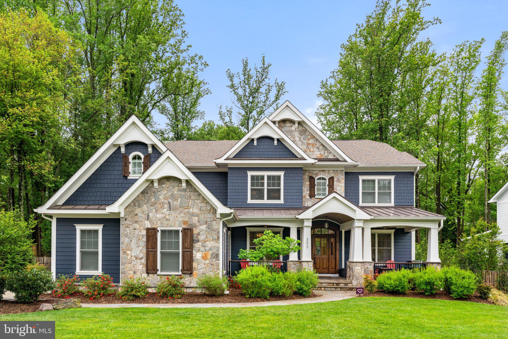 Gizelle & Co of COMPASS Real Estate in Vienna, VA