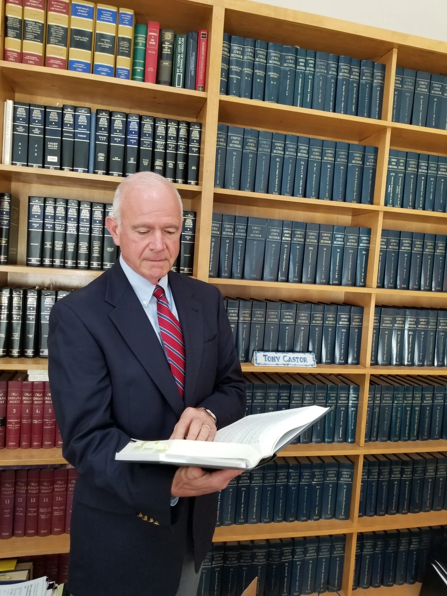 Attorney Castor - Bankruptcy, Wills, Trust and Estate Lawyer in Madison Indiana in Madison, IN