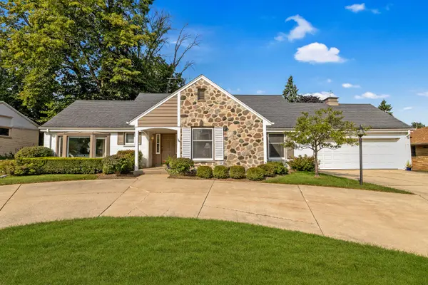 Fernwood Real Estate in Whitefish Bay, WI (2)