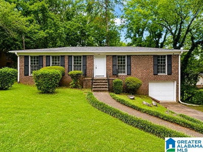B & B Realty Group in Birmingham, AL