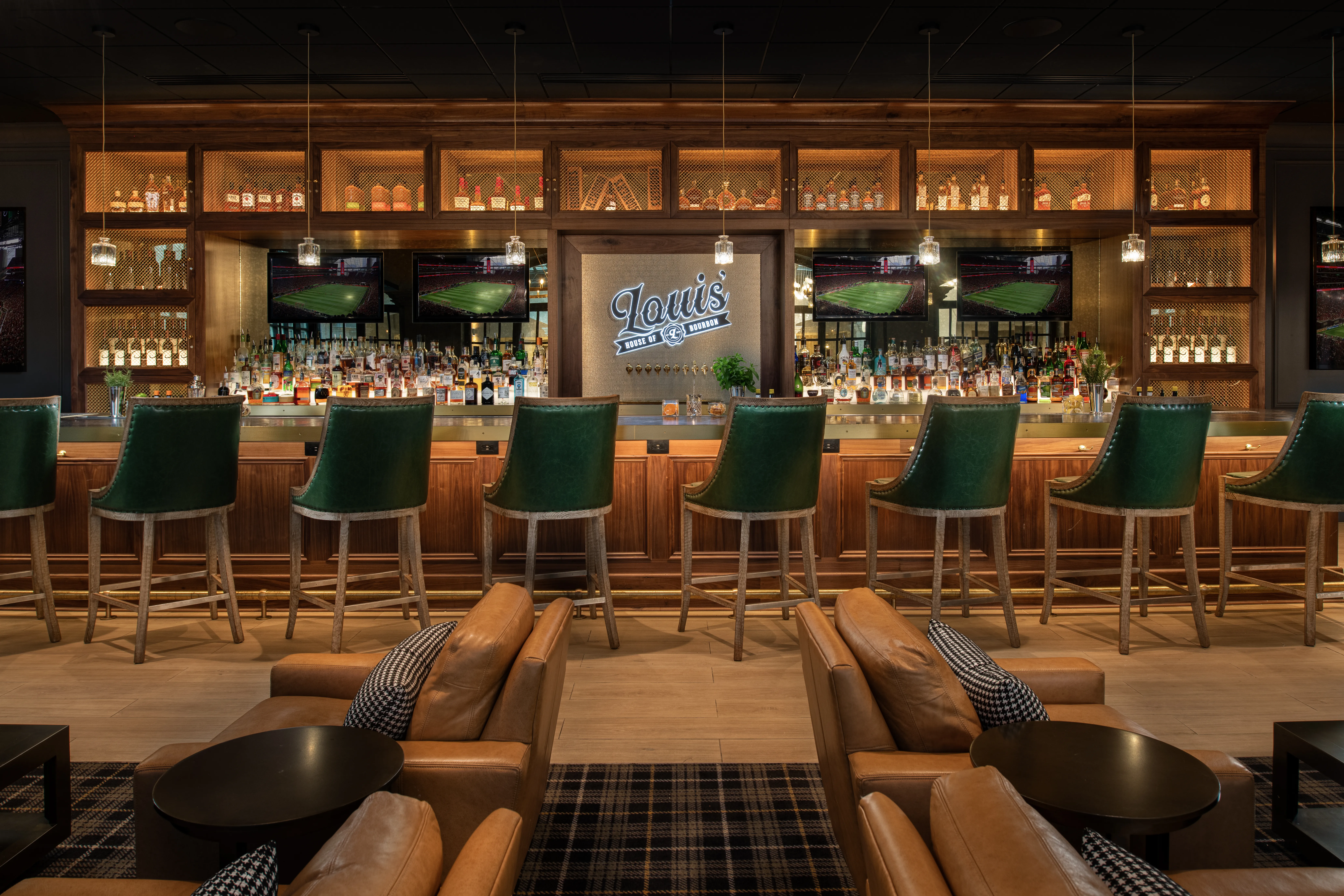 Sarazen’s Bar and Grille in Braselton, GA (2)