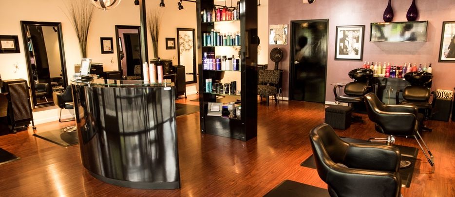 Strandz Salon in Lakeway, TX