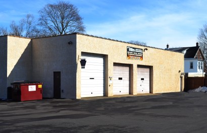 Tom's Auto Body & Service Center in Royersford, PA (2)