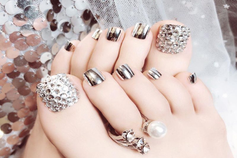 Lavish Nails & Lashes in Carpinteria, CA (2)