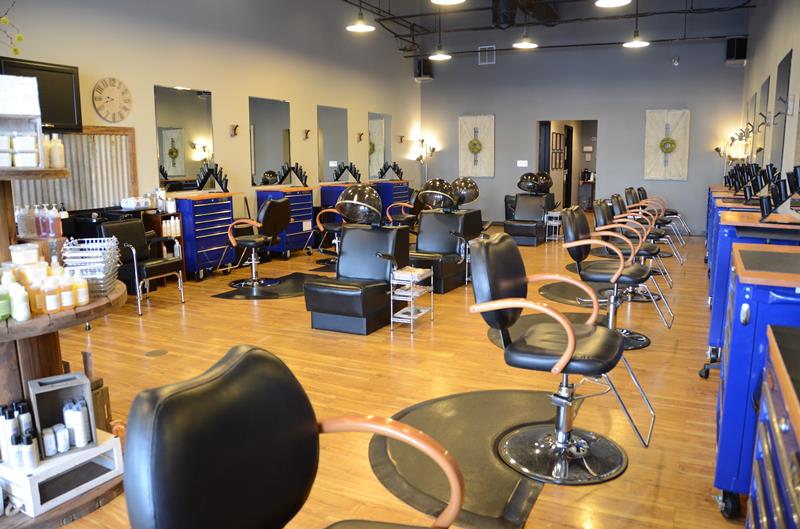 Blue Duck Hair Salon in Evansville, IN (3)