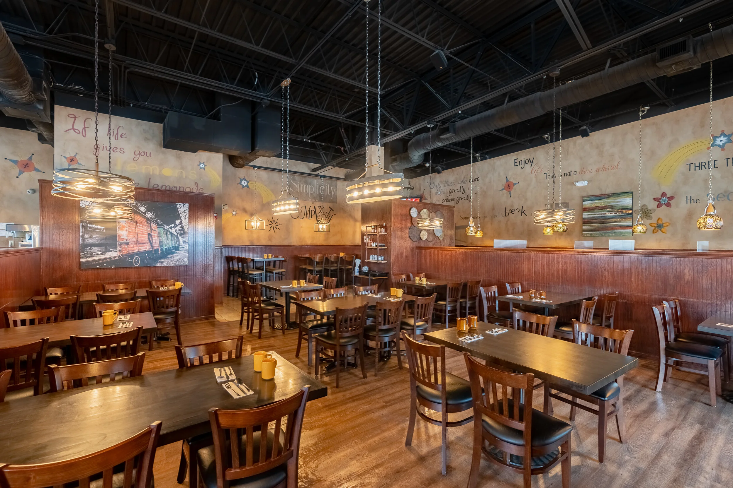 Samantha's Restaurant in North Canton, OH (2)