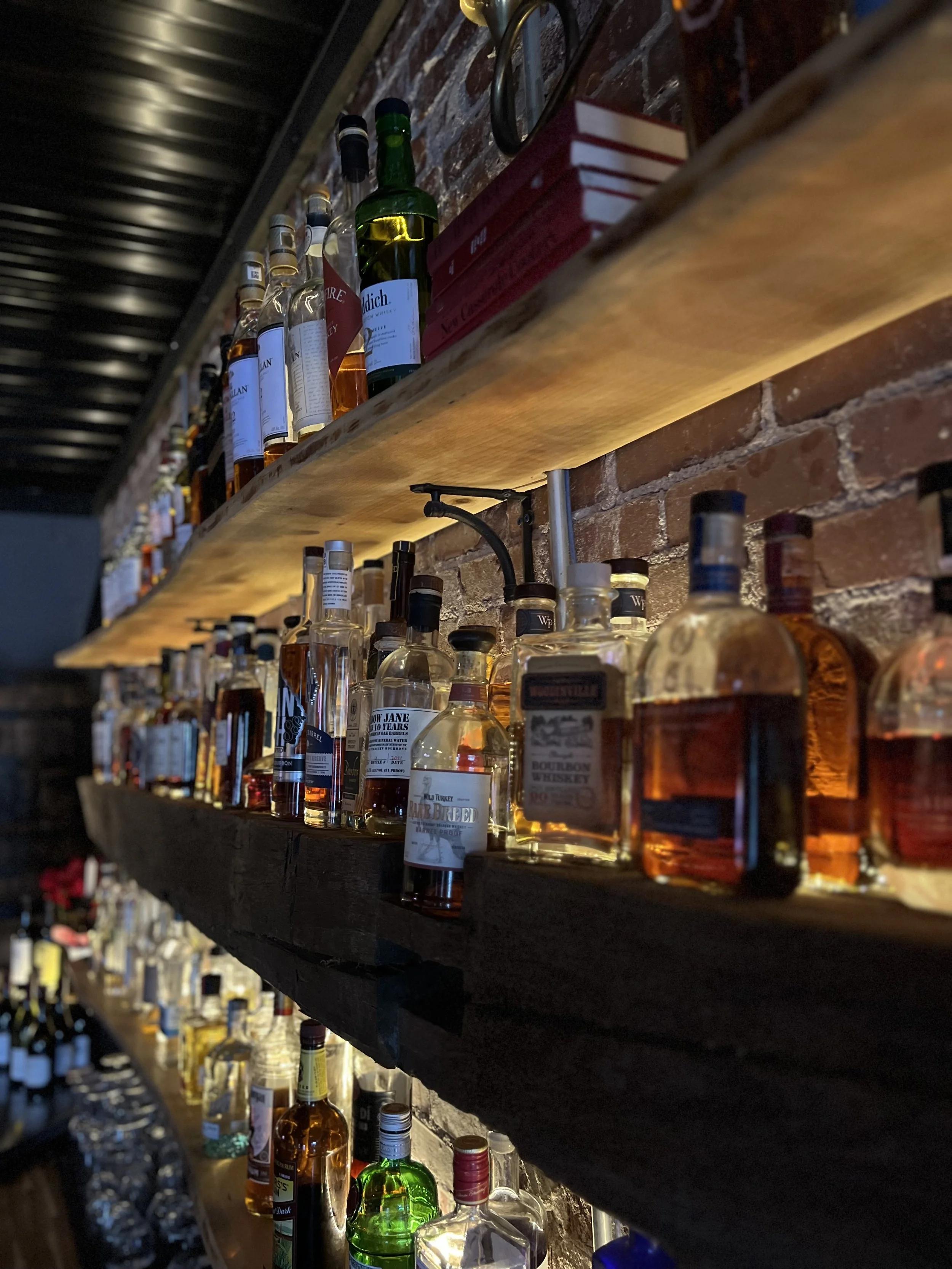 Whiskey & Water - Seafood and Bourbon Bar in Blue Ridge, GA (5)