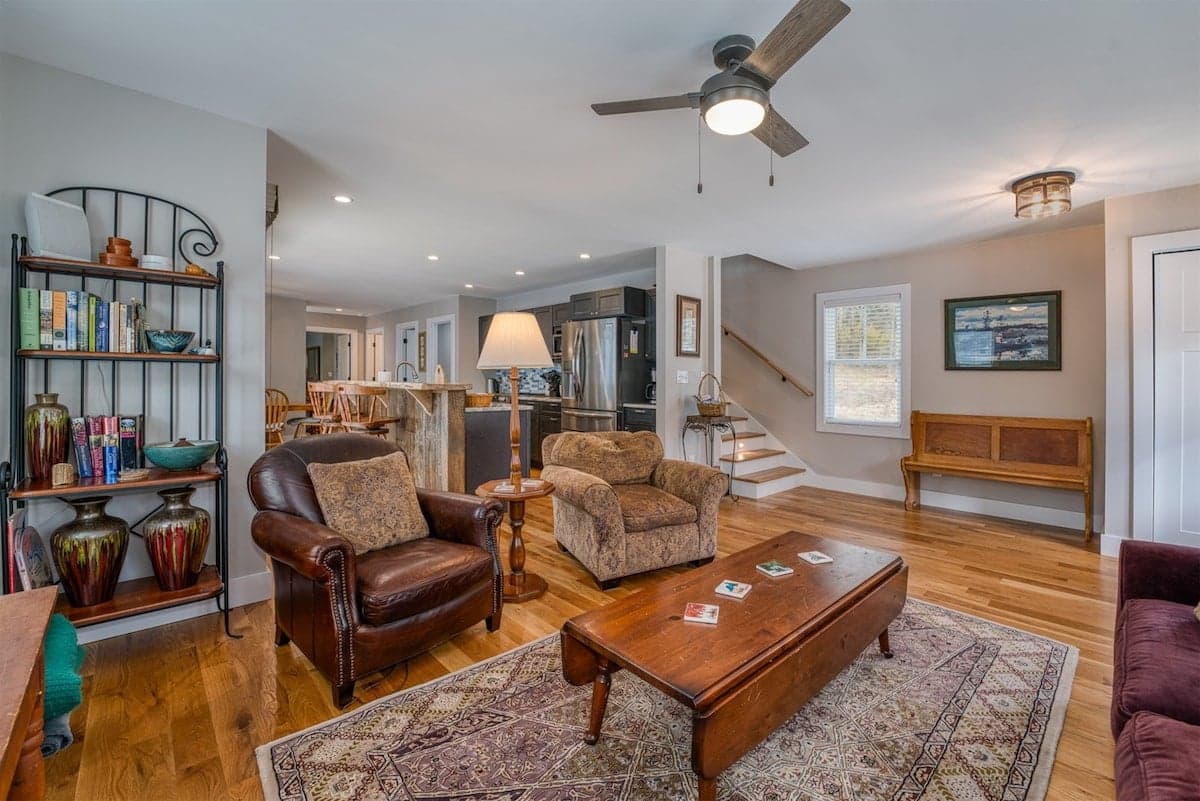 White Squirrel Realty & Rentals in Brevard, NC (4)