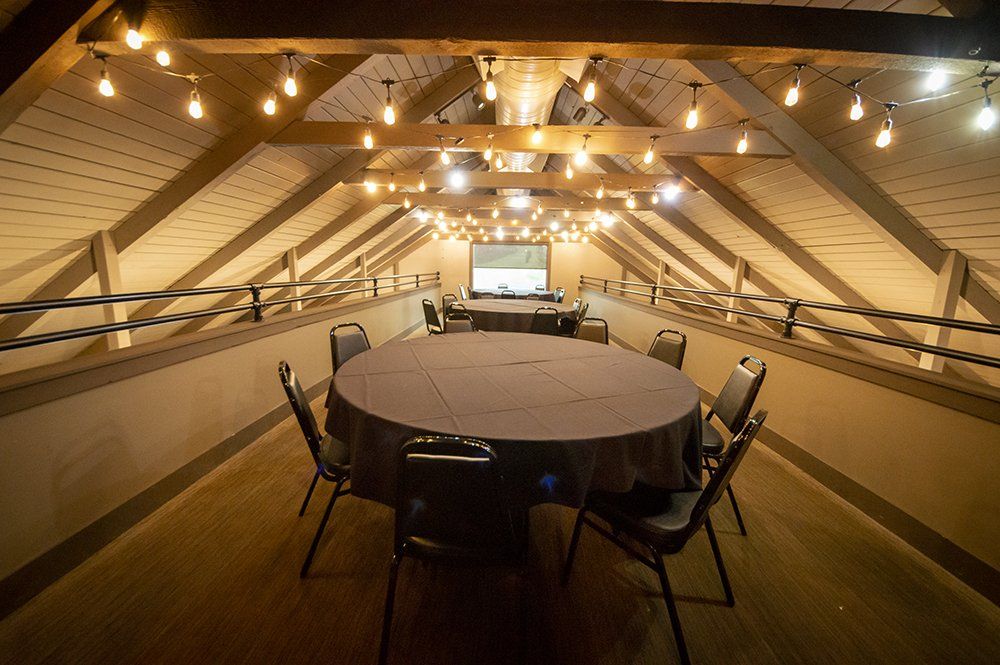 Brown Barn Tavern in Chardon, OH (6)
