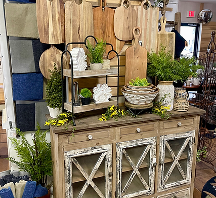 Simply Rooted & Co in Spring Green, WI