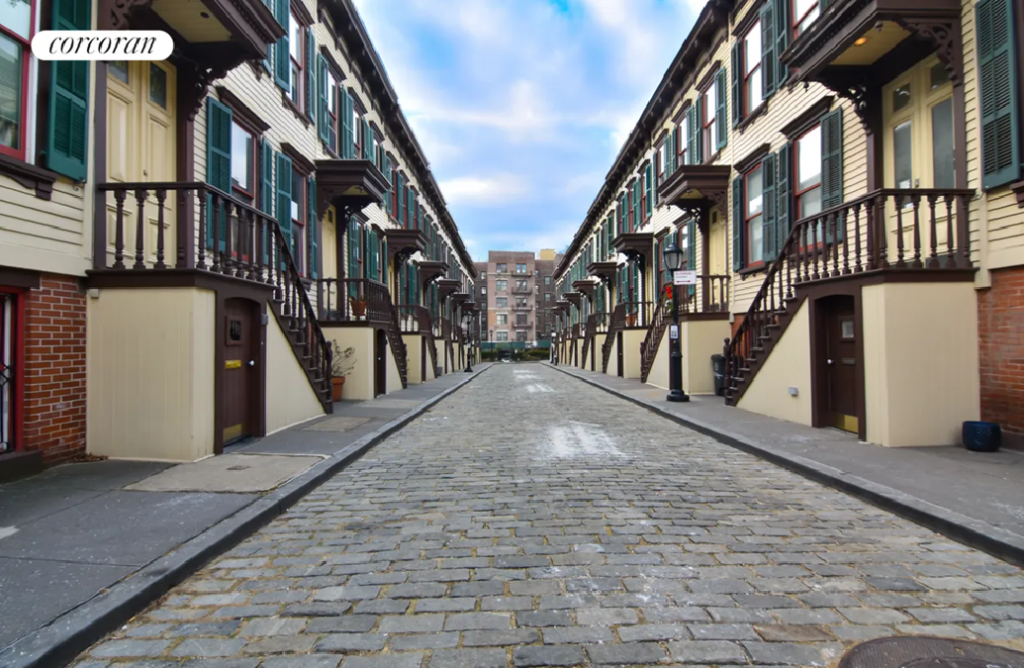 Shabir Ahmad - Licensed Real Estate Agent in Brooklyn, NY in Brooklyn, NY (2)