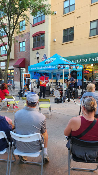 Friday Night Live in Waukesha, WI (5)