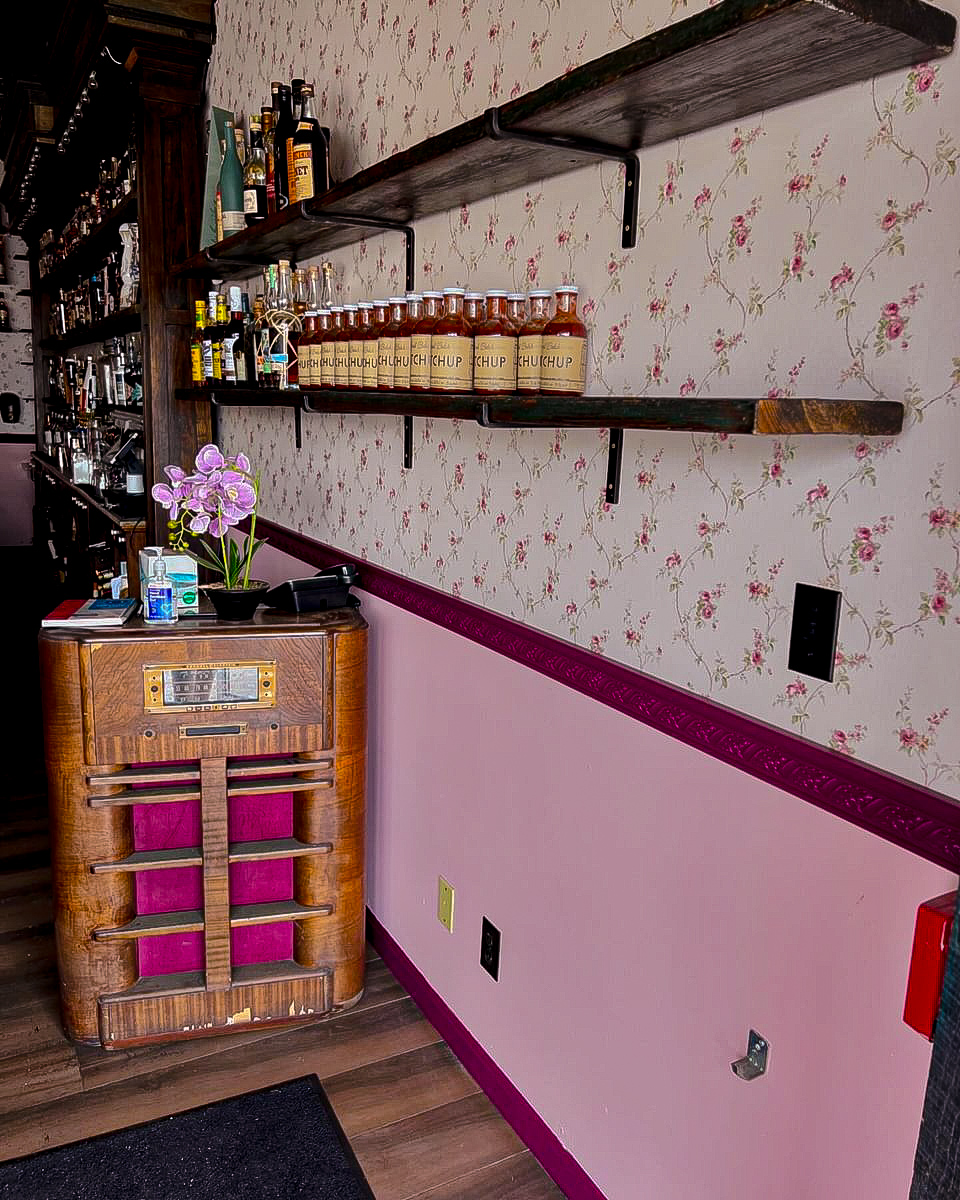 Bad Randy's Hot Chicken & BBQ Lounge in Evansville, IN