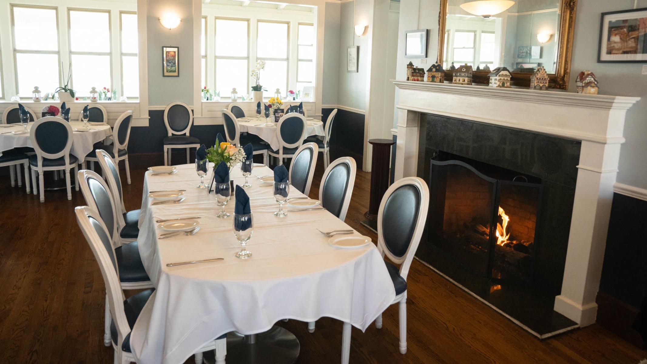 Lara's Fine Dining in Richmond, CA